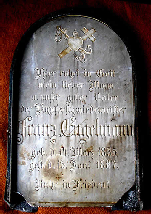 Grabstein des Kupferschmiedemeisters Franz Engelmann
