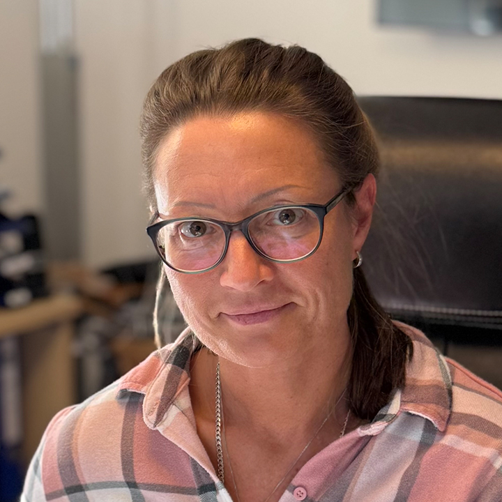 Stefanie-Paul, Projektassistentin